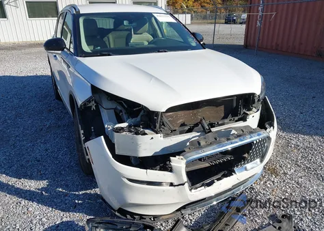 2020 Lincoln Corsair Standard z USA, uszkodzony, nr VIN 5LMCJ1D92LUL29734